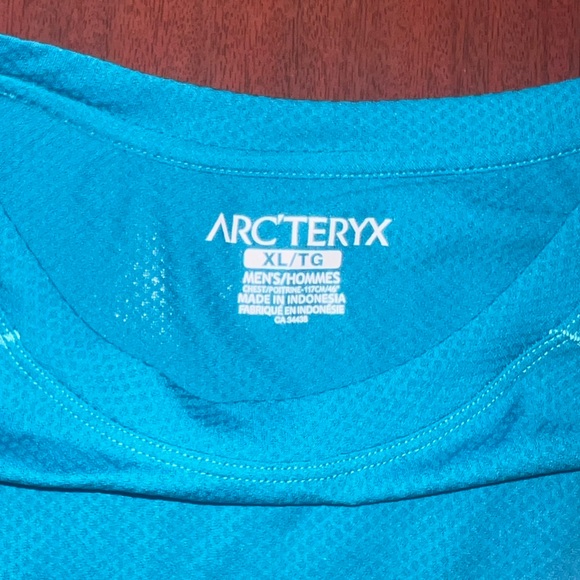 Arc'teryx Vibrant Blue Short Sleeve Tee - Picture 2 of 5